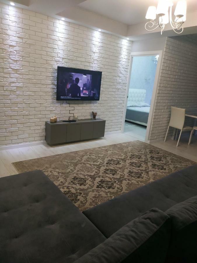 Apartament Lux Sect. Riscani คีชีเนา ภายนอก รูปภาพ